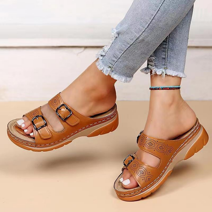Lovas | Ciabatte con Doppia Fibbia e Suola Comfort