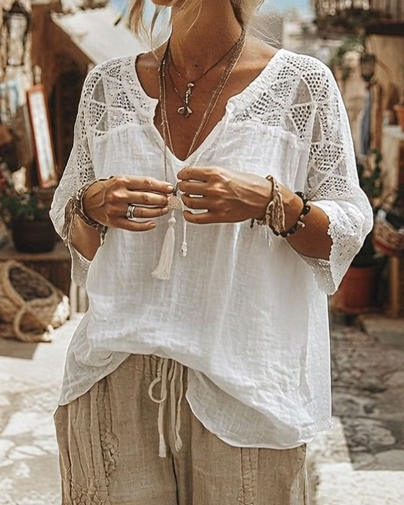Blusa con Collo a V e Dettaglio in Pizzo