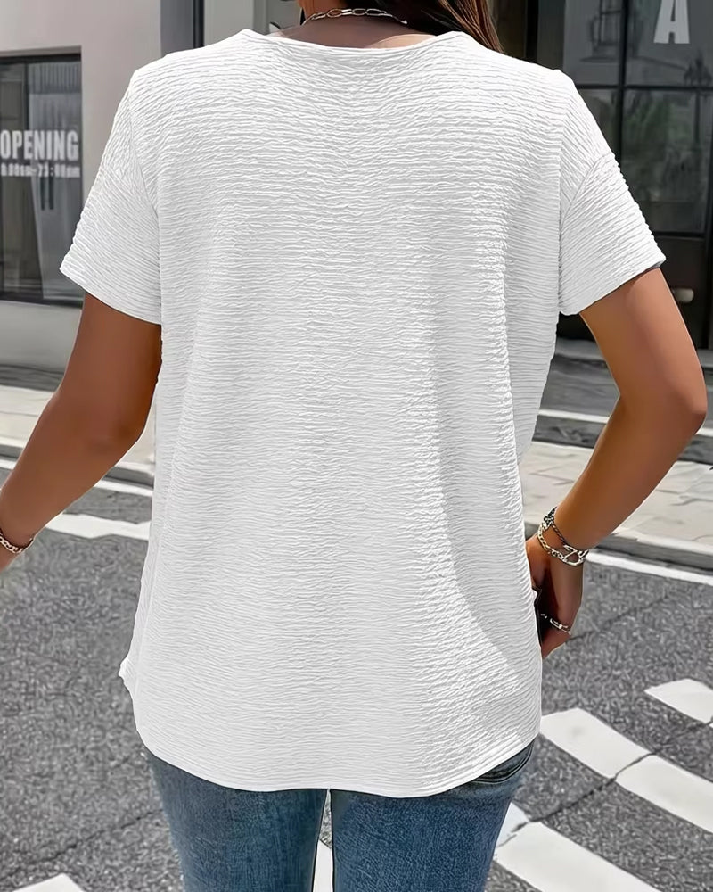 T-shirt Collo Peter Pan con Bottoni