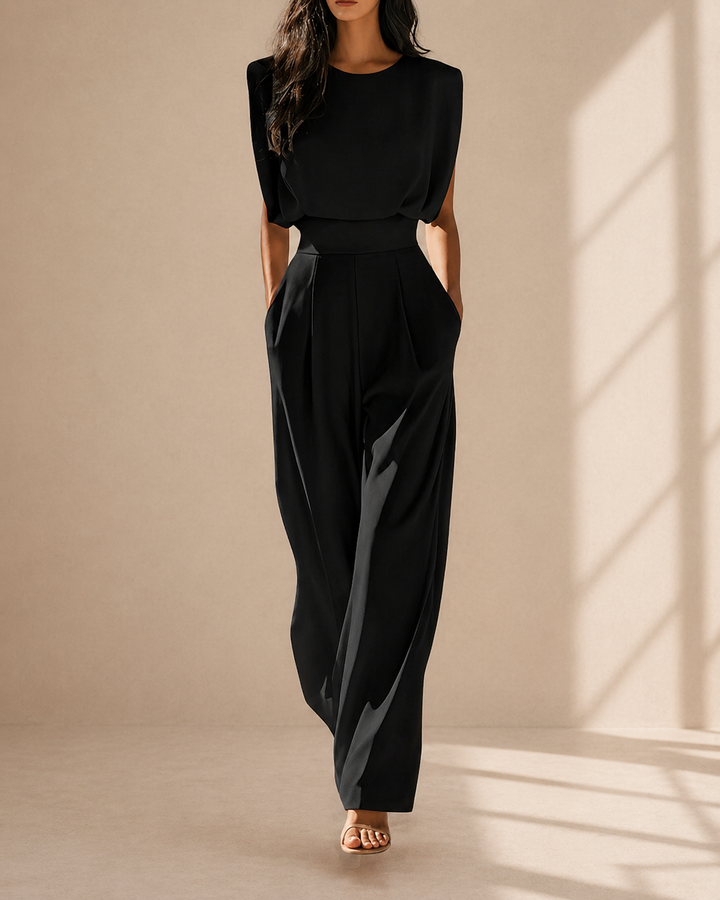 Ariia | Tuta Elegante con Spalle Strutturate
